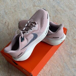 Nike Women's Air Zoom Pegasus 41